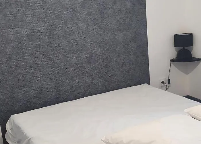 Le Nid Des Choups L Industriel アパート